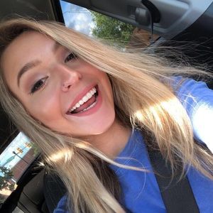 Meet your Posher, Christina